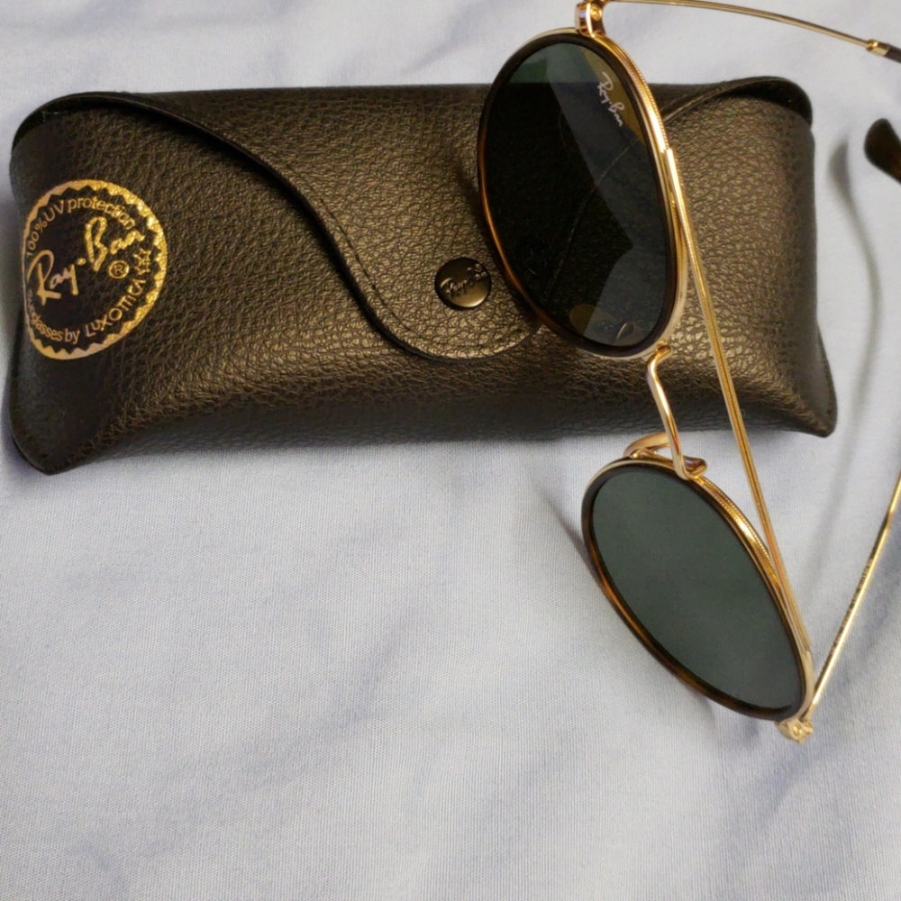 Sunglasses - Picture 2 of 3